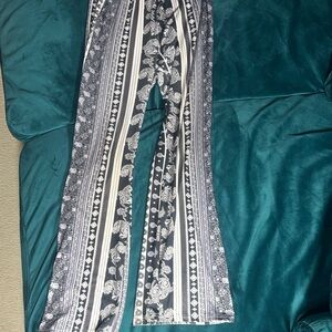 Viral TikTok Leggings Patterned Black and White Women's Pants